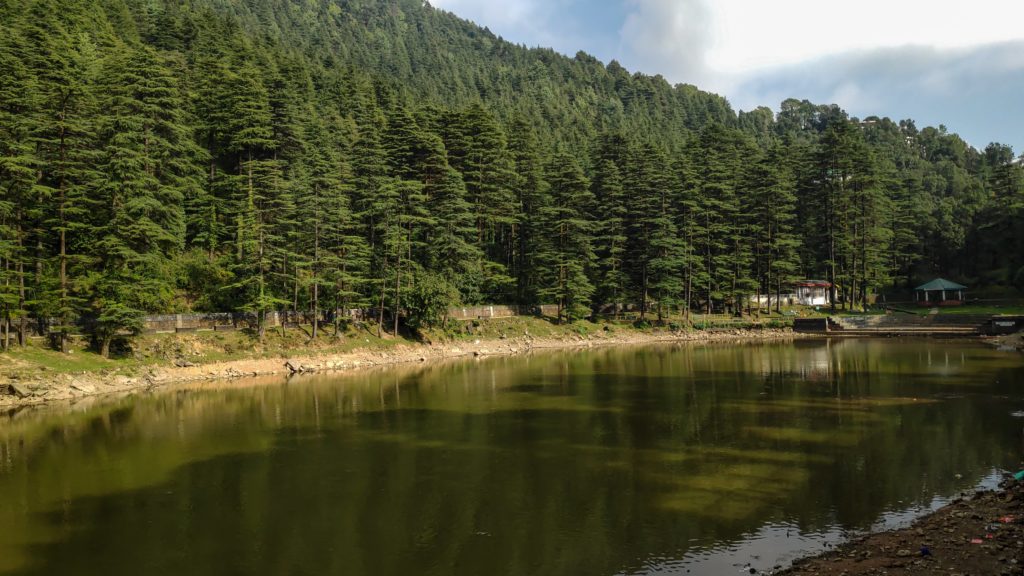 dal lake dharamshala