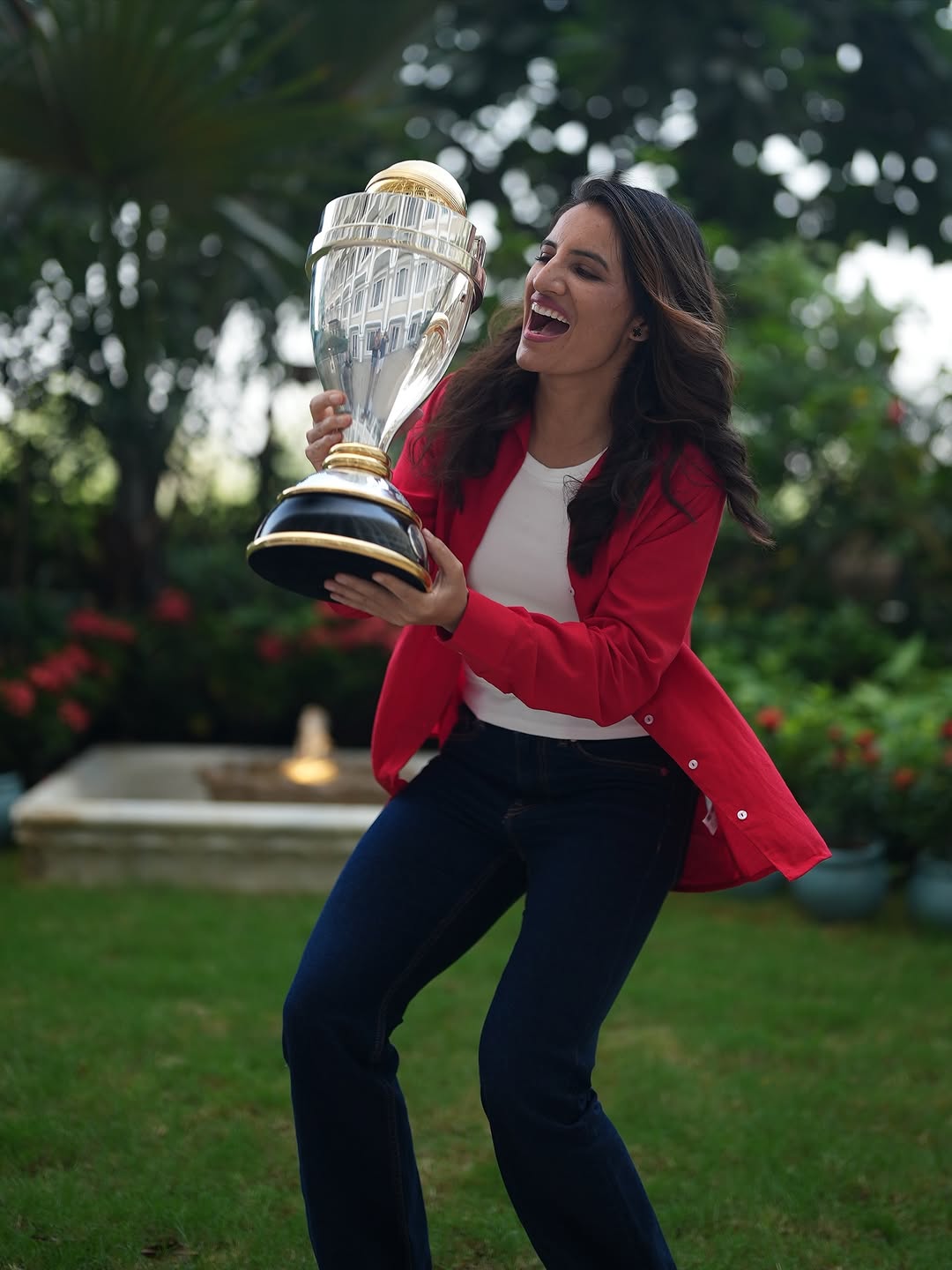 Renuka Singh Thakur with the World Cup Trophy!